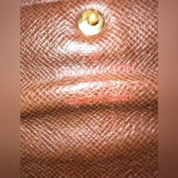 AUTH Louis Vuitton Damier Porte Feuille Sarah Long Bifold Wallet Flaws $735 Ret - Picture 10 of 16